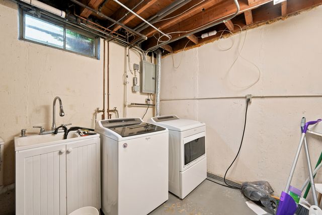 25 E Wilson Avenue, Lombard, IL 60148