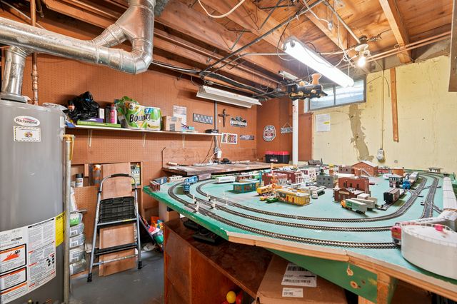 25 E Wilson Avenue, Lombard, IL 60148