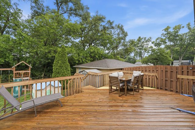 25 E Wilson Avenue, Lombard, IL 60148