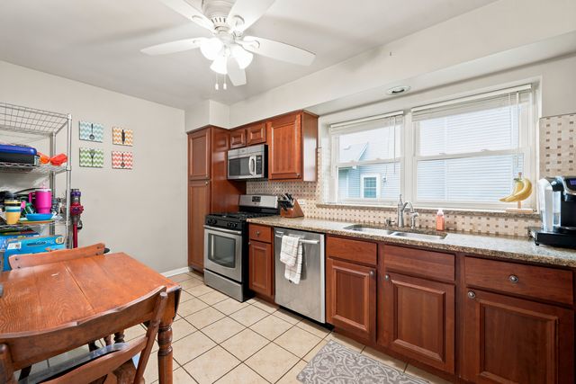 25 E Wilson Avenue, Lombard, IL 60148