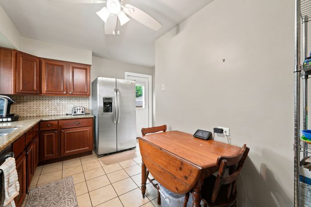 25 E Wilson Avenue, Lombard, IL 60148