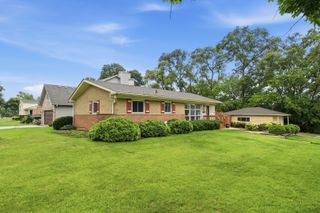 25 E Wilson Avenue, Lombard, IL 60148