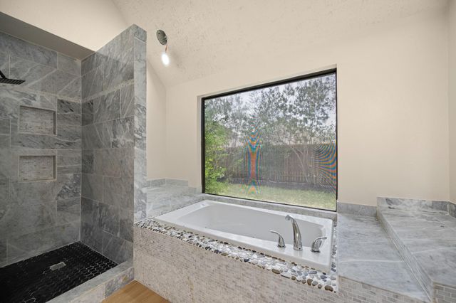 6900 Foxcroft Lane, Humble, TX 77338