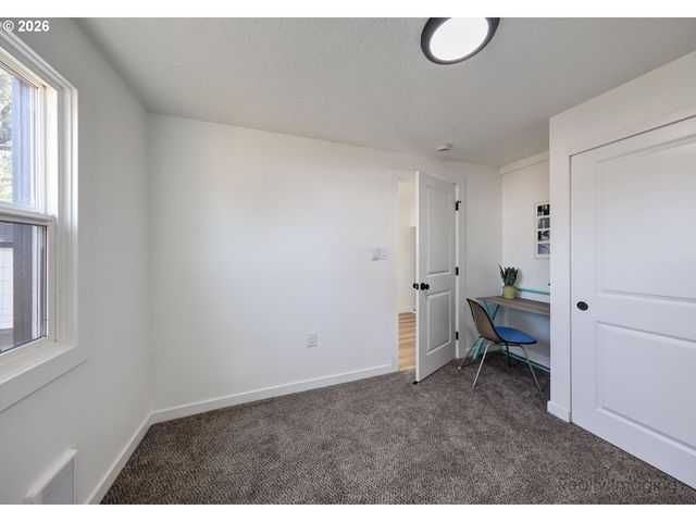 2814 Se 145TH Ave, Portland, OR 97236