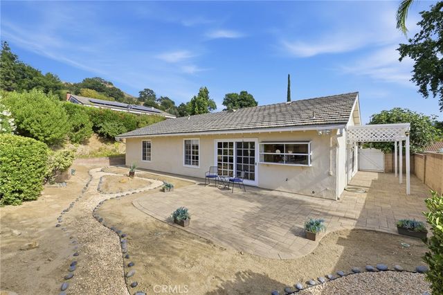 27383 Oak Summit, Agoura Hills, CA 91301