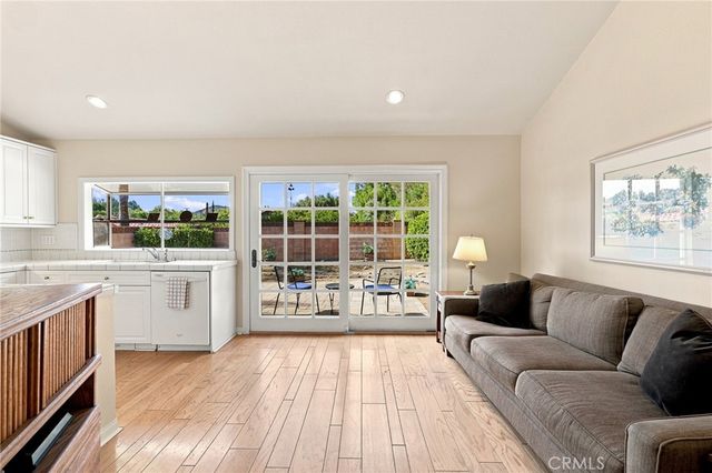 27383 Oak Summit, Agoura Hills, CA 91301