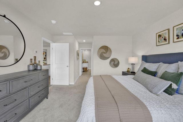 132 English Oak Lane, Athens, TN 37303