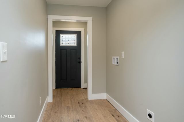 504 West Cedar Street, Bristol, TN 37620