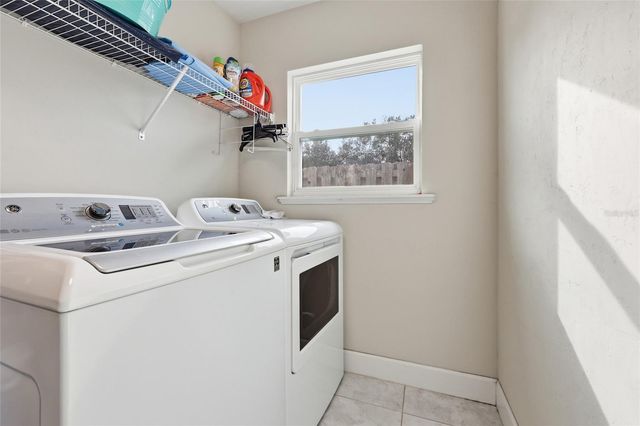 25118 SW 9TH LANE, Newberry, FL 32669