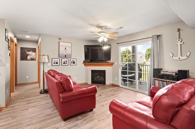 701 SE Dovetail Road 7, Grimes, IA 50111