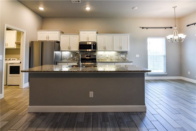 531 Melrose Place, Bentonville, AR 72712