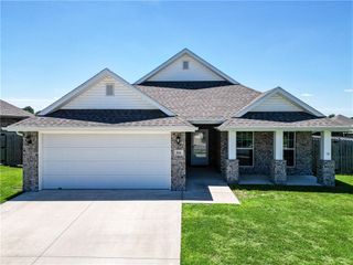 531 Melrose Place, Bentonville, AR 72712
