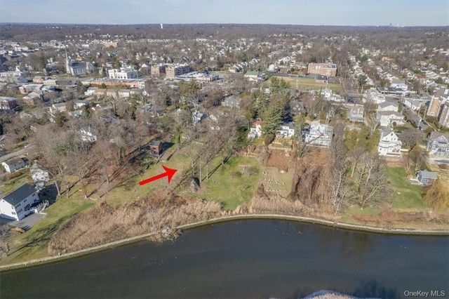 729 Stuart Avenue, Mamaroneck, NY 10543