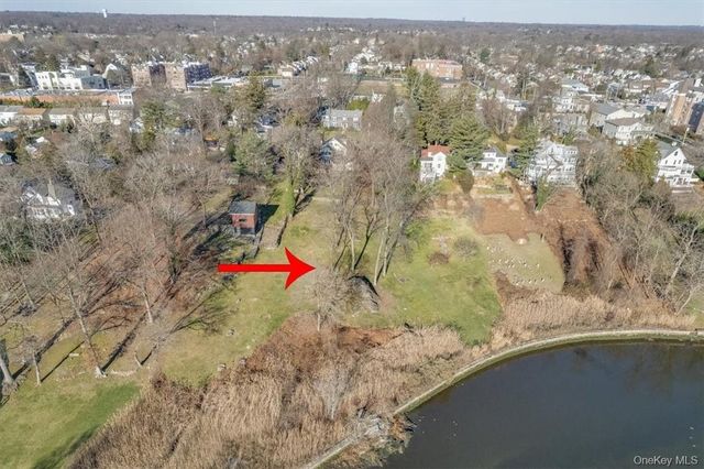 729 Stuart Avenue, Mamaroneck, NY 10543