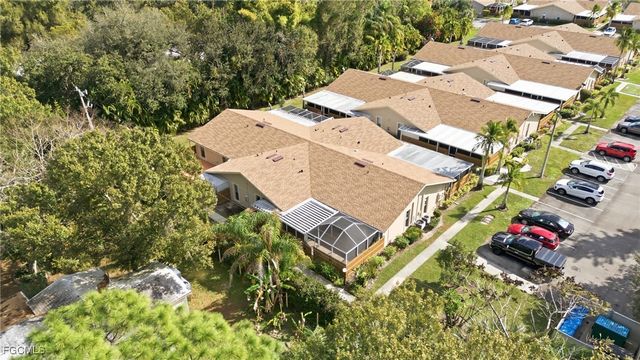 5801 Crystal Lake LN 101, North Fort Myers, FL 33917