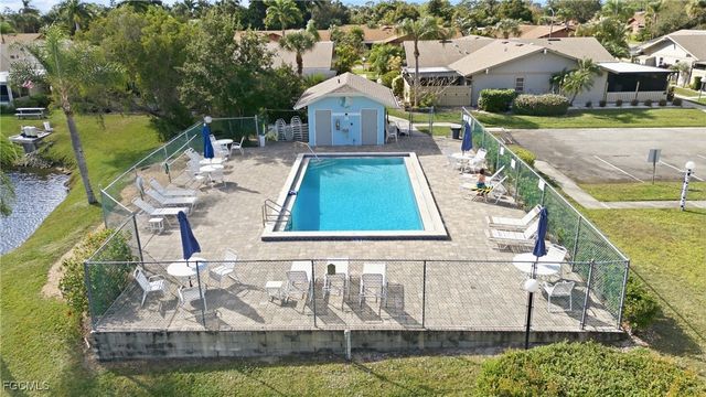 5801 Crystal Lake LN 101, North Fort Myers, FL 33917