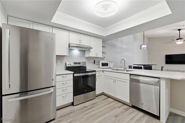 5801 Crystal Lake LN 101, North Fort Myers, FL 33917