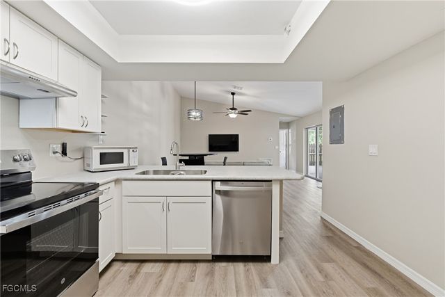 5801 Crystal Lake LN 101, North Fort Myers, FL 33917