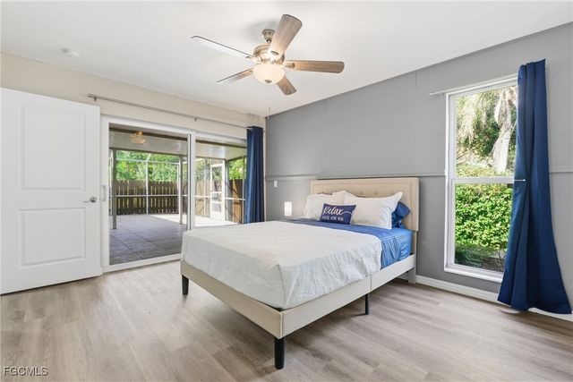 5801 Crystal Lake LN 101, North Fort Myers, FL 33917