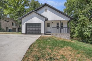 685 Red Bud Ln, Pulaski, TN 38478