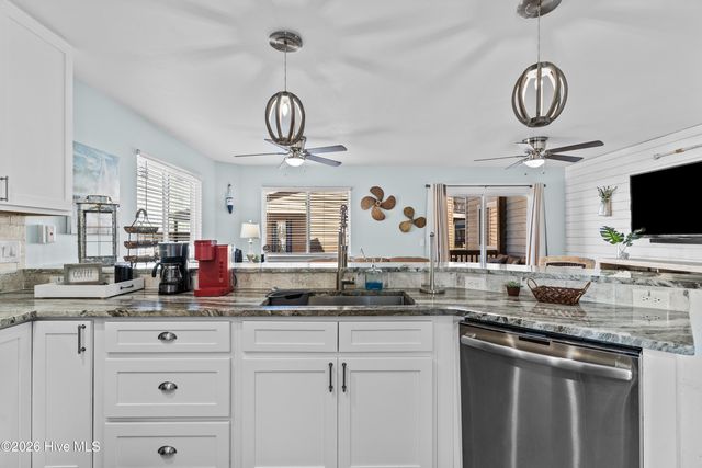 1412 Canal Drive A, Carolina Beach, NC 28428