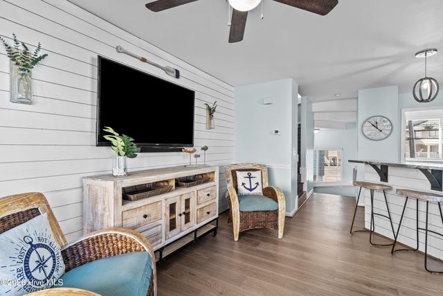 1412 Canal Drive A, Carolina Beach, NC 28428