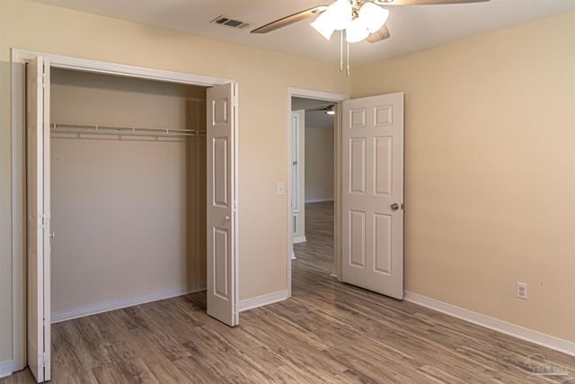 2528 Tarkiln Oak Cir, Pensacola, FL 32506