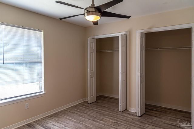 2528 Tarkiln Oak Cir, Pensacola, FL 32506