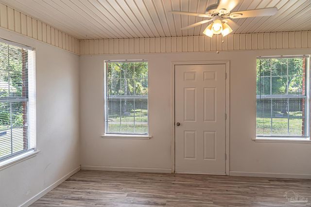 2528 Tarkiln Oak Cir, Pensacola, FL 32506