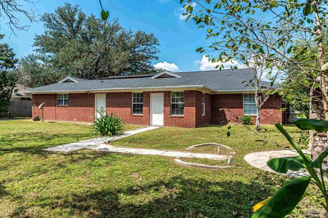 2528 Tarkiln Oak Cir, Pensacola, FL 32506