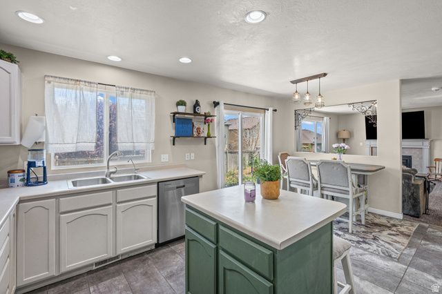 8848 N FRANKLIN DR, Eagle Mountain, UT 84005