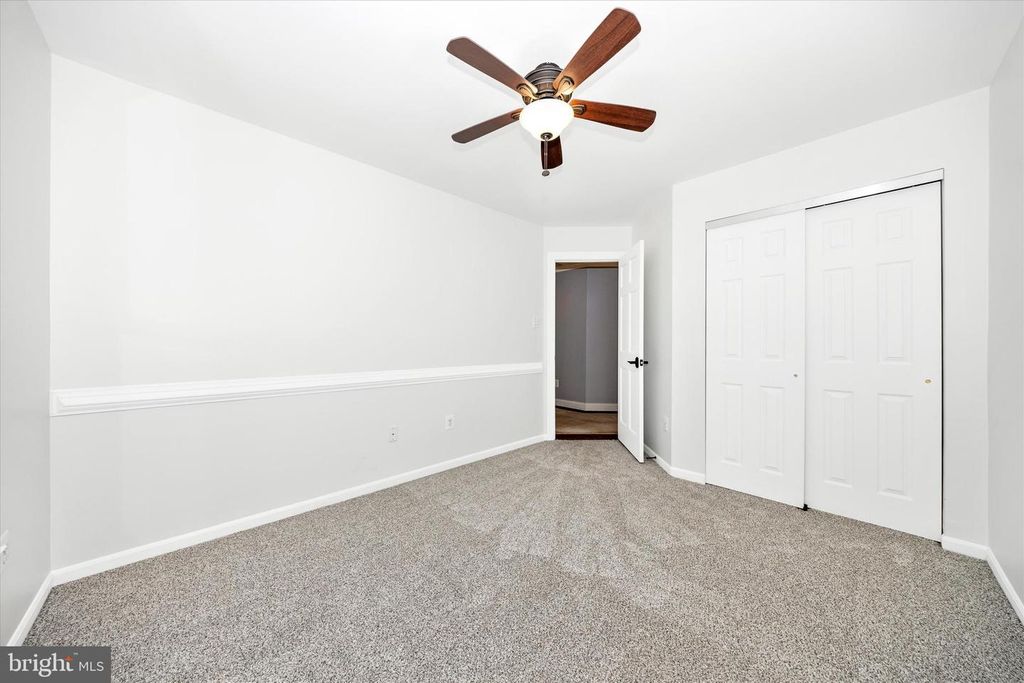Image 25 of property listing at 803 APACHE CT, Frederick, MD 21701