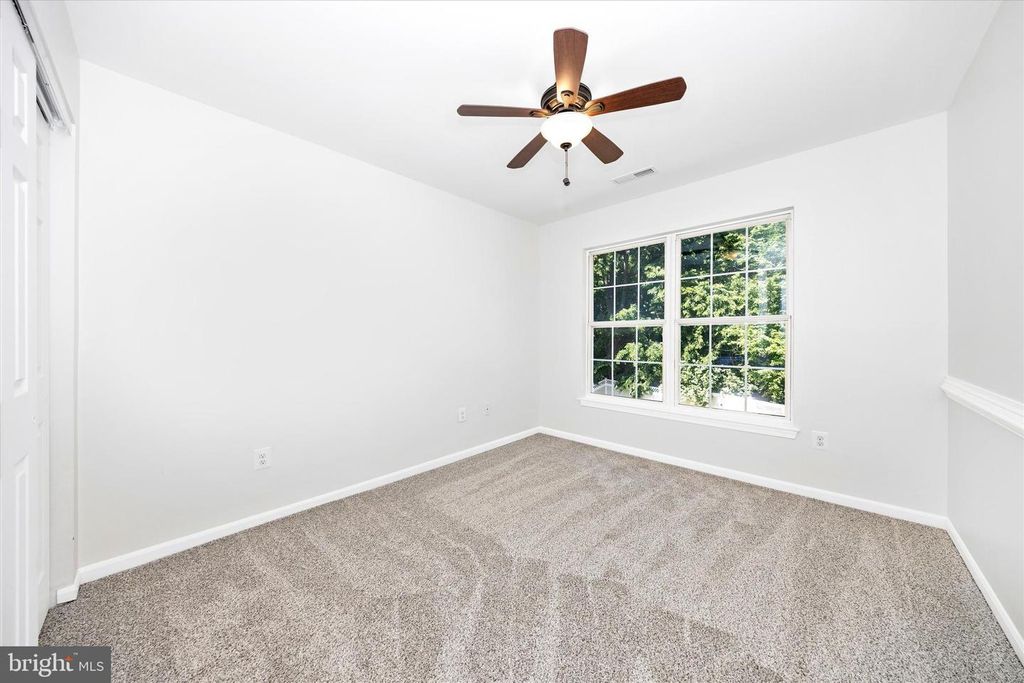 Image 26 of property listing at 803 APACHE CT, Frederick, MD 21701