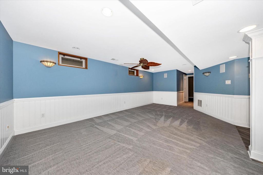 Image 28 of property listing at 803 APACHE CT, Frederick, MD 21701