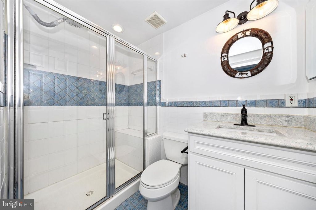 Image 33 of property listing at 803 APACHE CT, Frederick, MD 21701