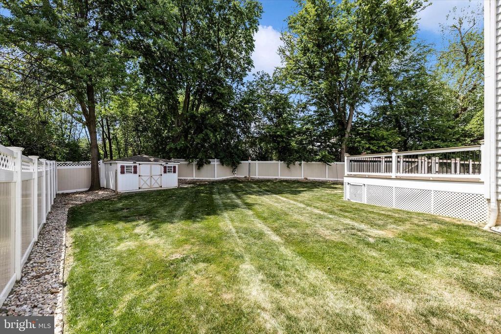 Image 39 of property listing at 803 APACHE CT, Frederick, MD 21701