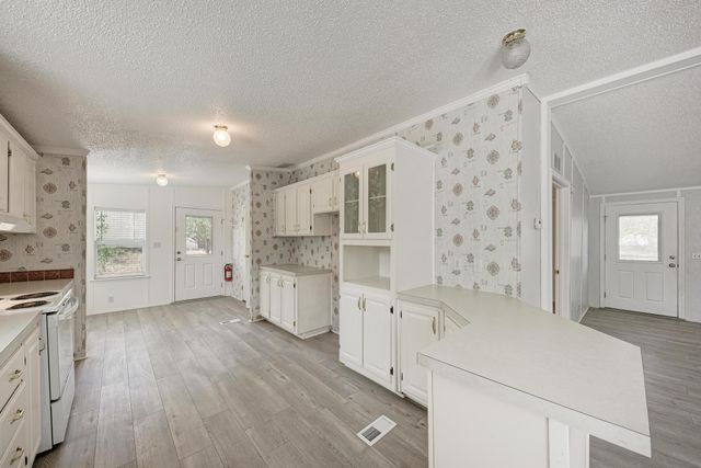 107 Long Shadow DR, Bastrop, TX 78602
