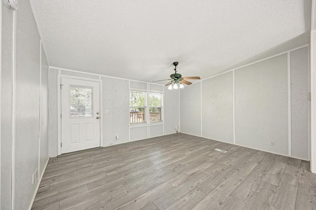 107 Long Shadow DR, Bastrop, TX 78602