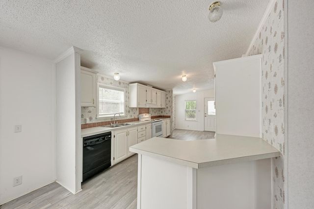 107 Long Shadow DR, Bastrop, TX 78602
