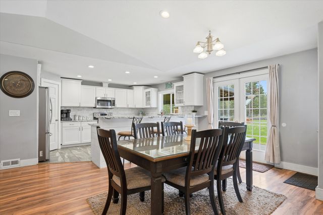 15965 Parkway Drive, La Pine, OR 97739