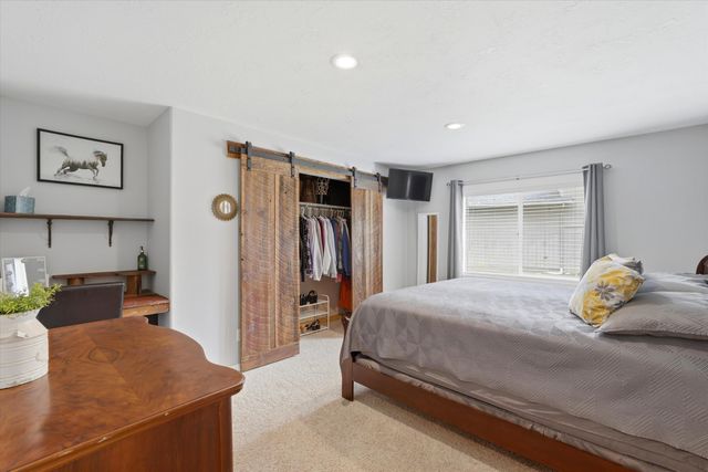 15965 Parkway Drive, La Pine, OR 97739