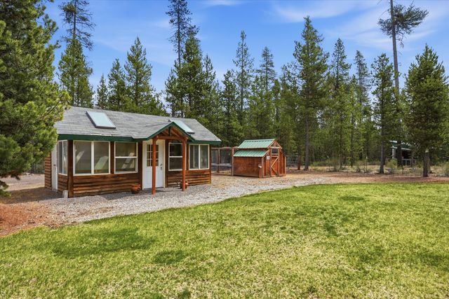 15965 Parkway Drive, La Pine, OR 97739