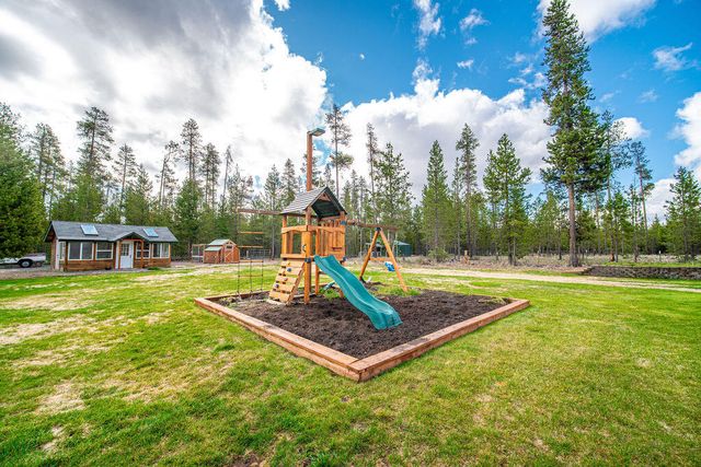 15965 Parkway Drive, La Pine, OR 97739