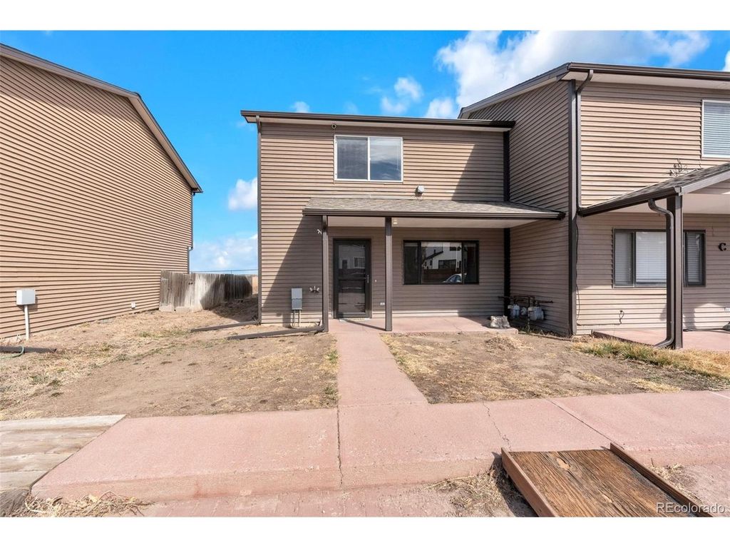 473 N Banner St D, Elizabeth, CO 80107