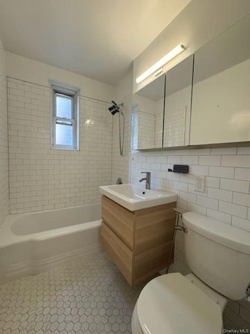 35-40 75th Street 3B, Jackson Heights, NY 11372
