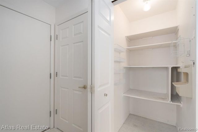 10200 Hawthorne Circle, Goodrich, MI 48438