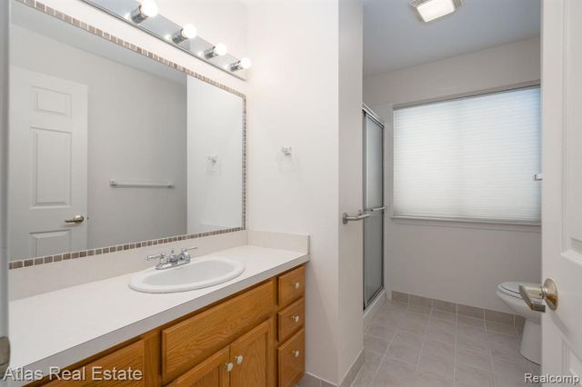 10200 Hawthorne Circle, Goodrich, MI 48438