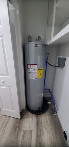 411 Honey Locust Dr, South Fulton, TN 38257