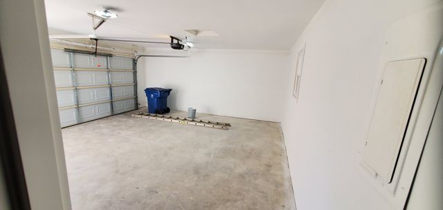 411 Honey Locust Dr, South Fulton, TN 38257