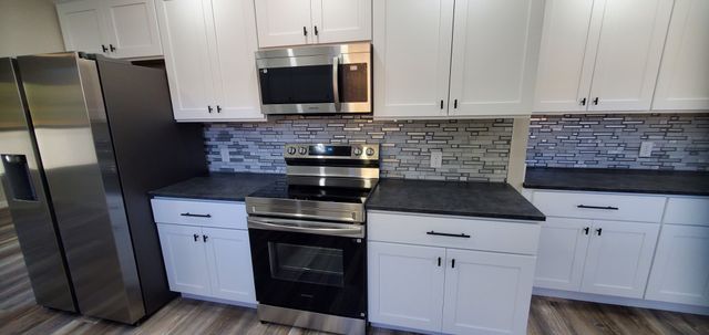 411 Honey Locust Dr, South Fulton, TN 38257